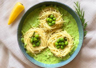 Pasta surimi ja spinatikastmega